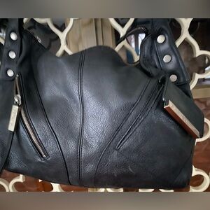 Perlina Black Leather Bag with Silver Zipper